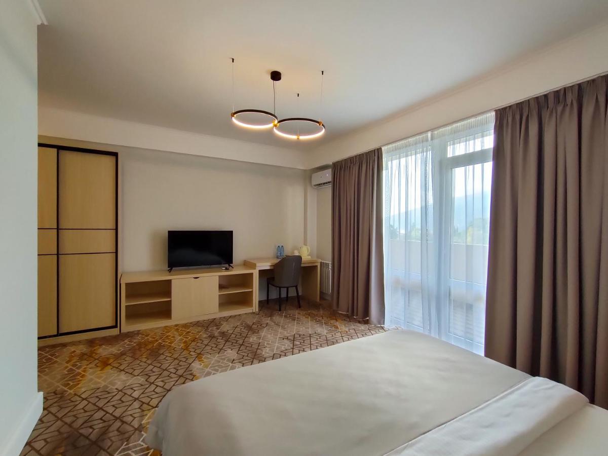 Hotel Citrus Gagra Exterior photo